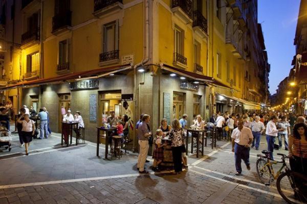 Acogedor Apartamento En El Corazon De Pamplona Kültér fotó